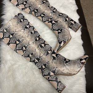 Madden girl Firefly block heel boots 8 NIB